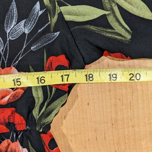 Floral Maxi Dress - Picture 3 of 9